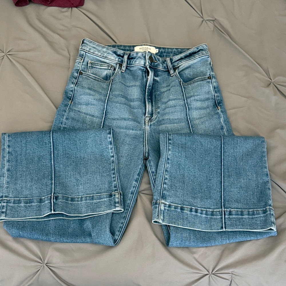 Hidden Jeans - The Happi Flare With Pintucks